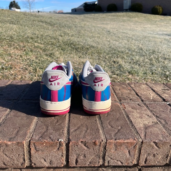 Air Force 1s - Picture 4 of 6